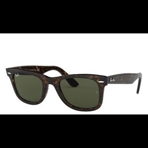 Ray-Ban Original Wayfarer Classics w/ Case